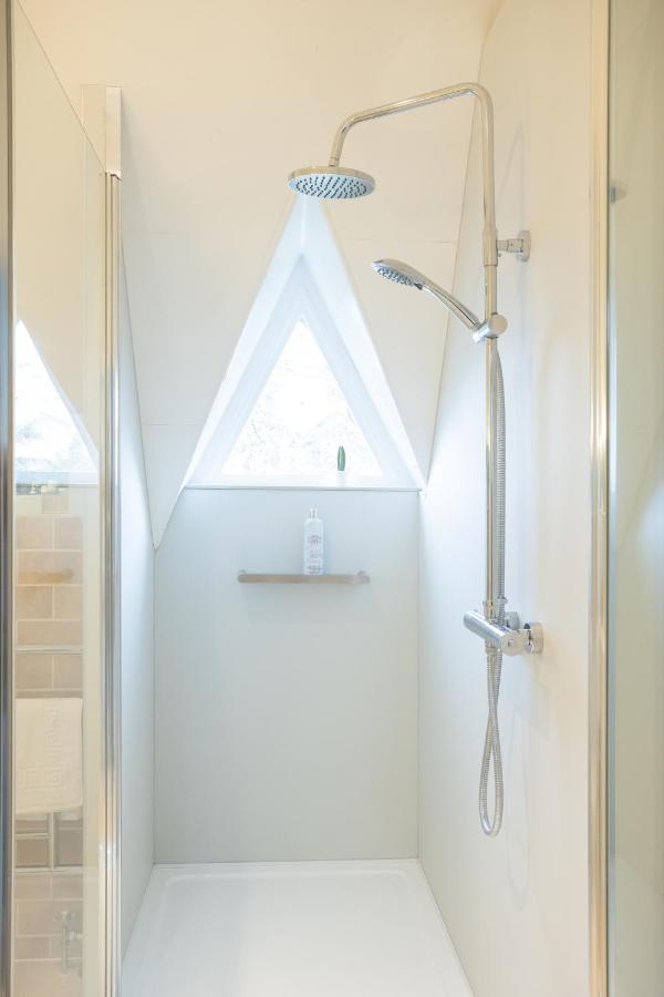 Spacious 3Br Victorian Cheltenham Loft Flat In Cotswolds - Free Parking公寓 外观 照片